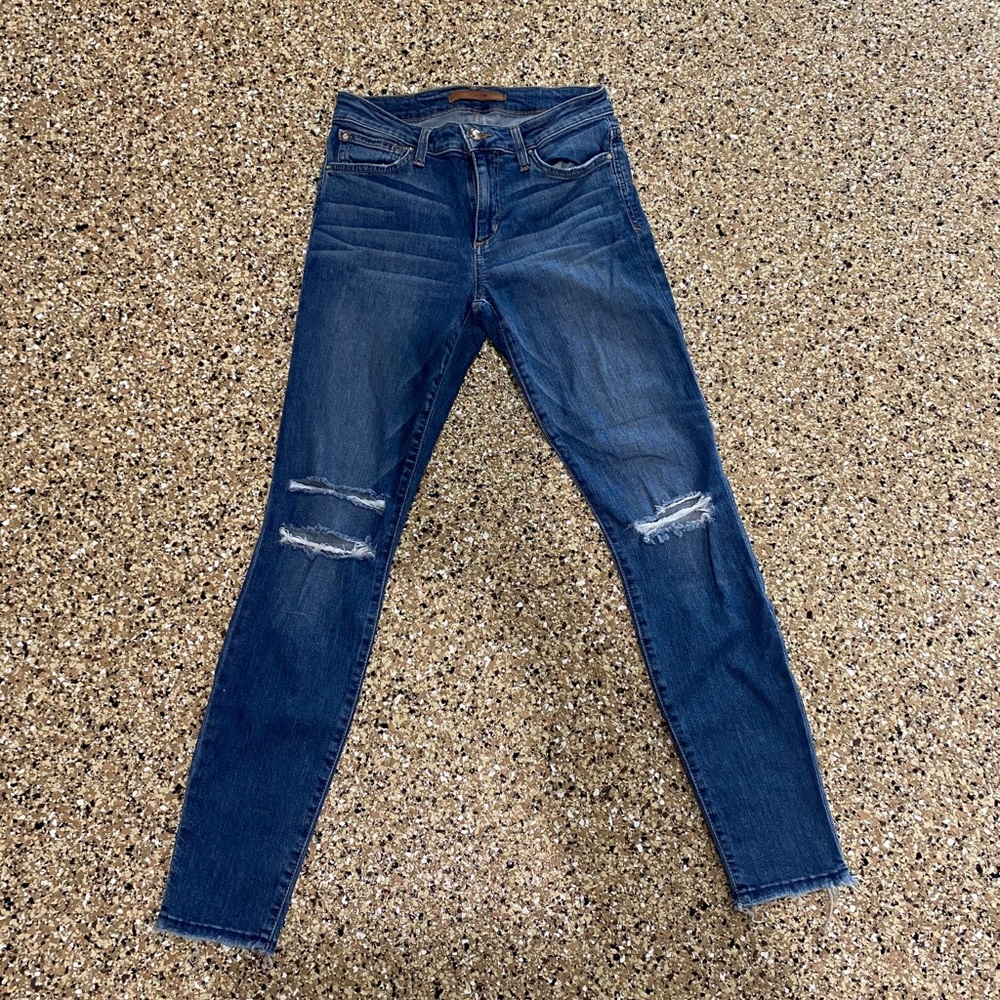 Joe’s Jeans Flawless Mid Rise Skinny Ankle